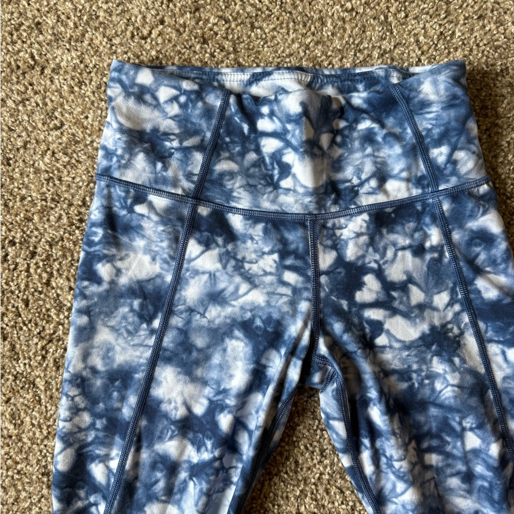 Athleta Powervita 7/8 Blue Tie-Dye Leggings
